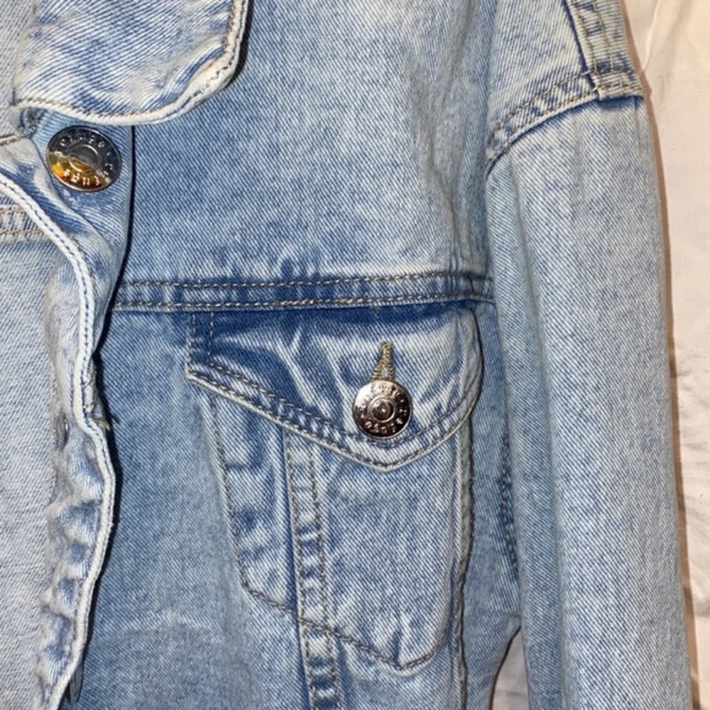 Brand New cropped Jean jackets Medium Wash Raw Hem Crop Denim Jacket - Picture 8 of 9